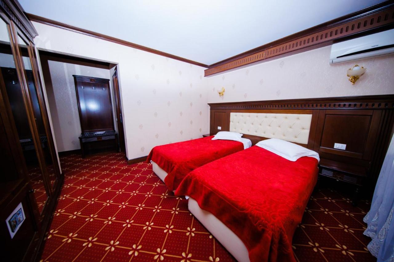Cazare Plopii Fara Sot Iasi Exterior foto